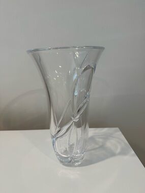 Clear Glass Decorative Vase - Sculpted Design